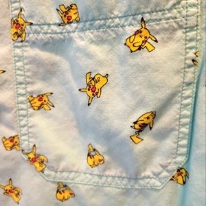 Mens size large Pokémon Pikachu shirt